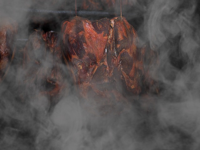 Fleisch räuchern mit einem Smoker